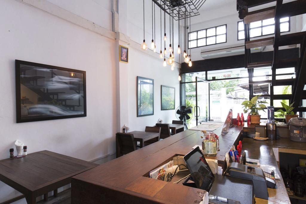 카마 방콕 부티크 비앤비 B&B 외부 사진